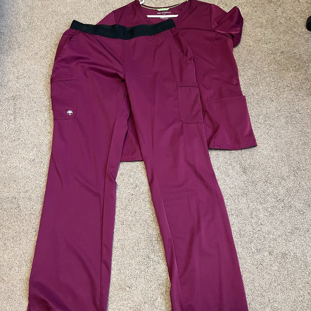 Healing Hands Scrub Set in Wine